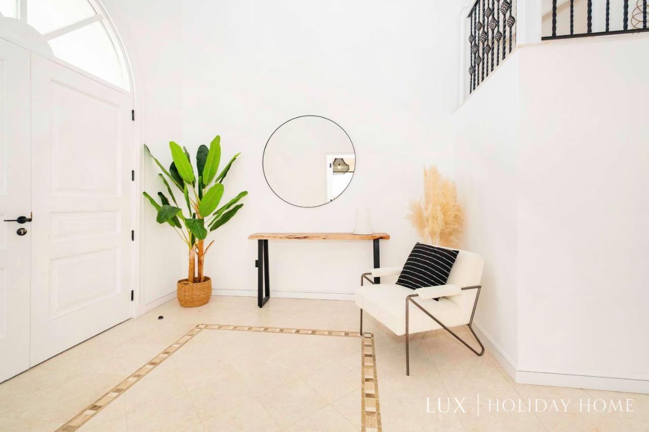 Villa Lux The White Palm