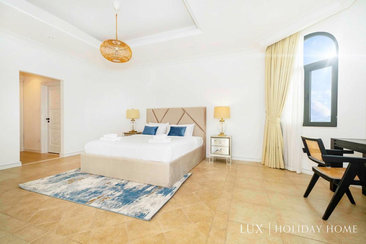 Lux The White Palm Villa *